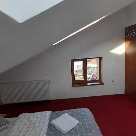 Pensiunea Montan Din Bran,sat Simon Indoor Hotel 3*